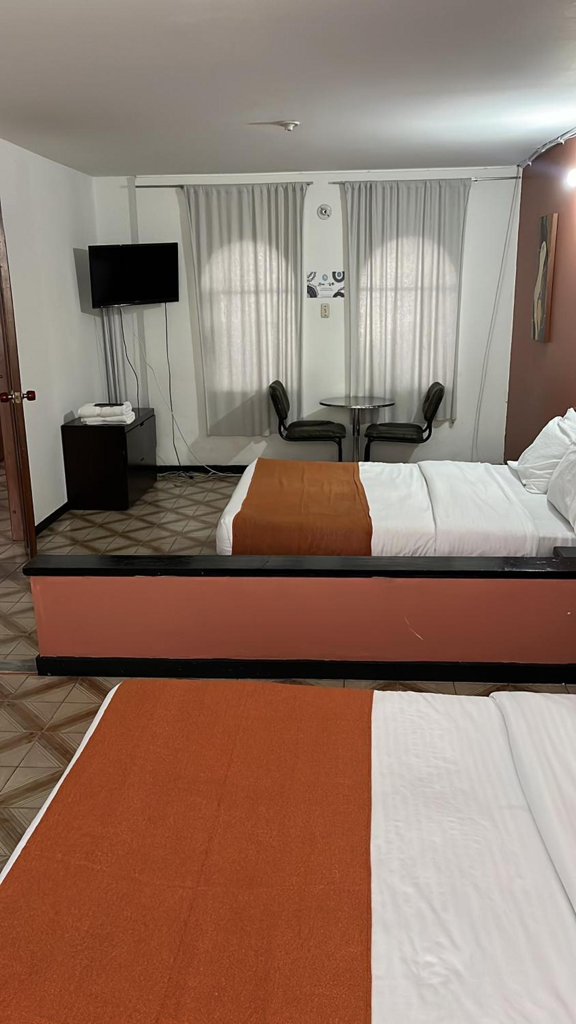 Hotel Way Maker 1 Bogotá Esterno foto