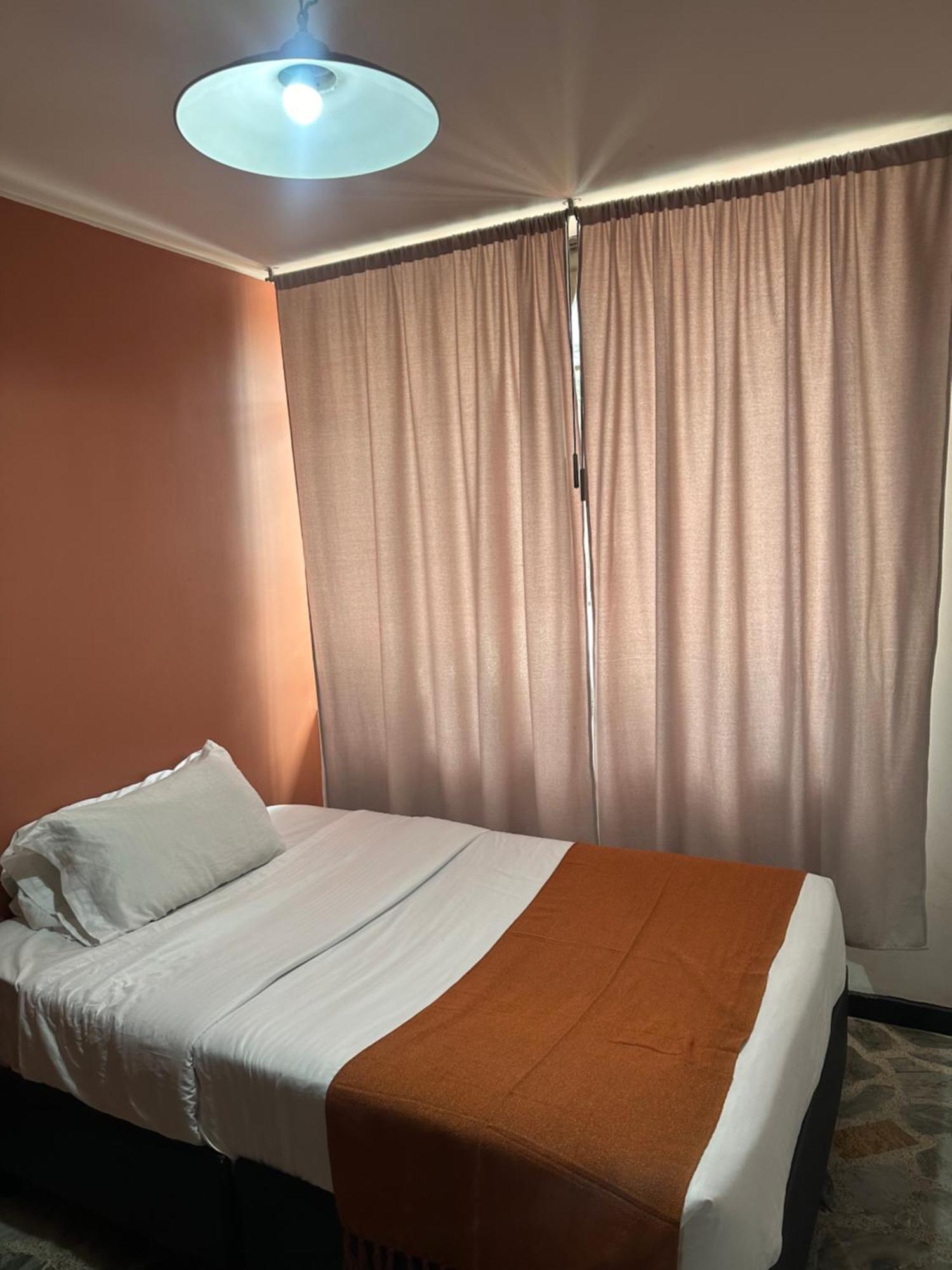 Hotel Way Maker 1 Bogotá Esterno foto