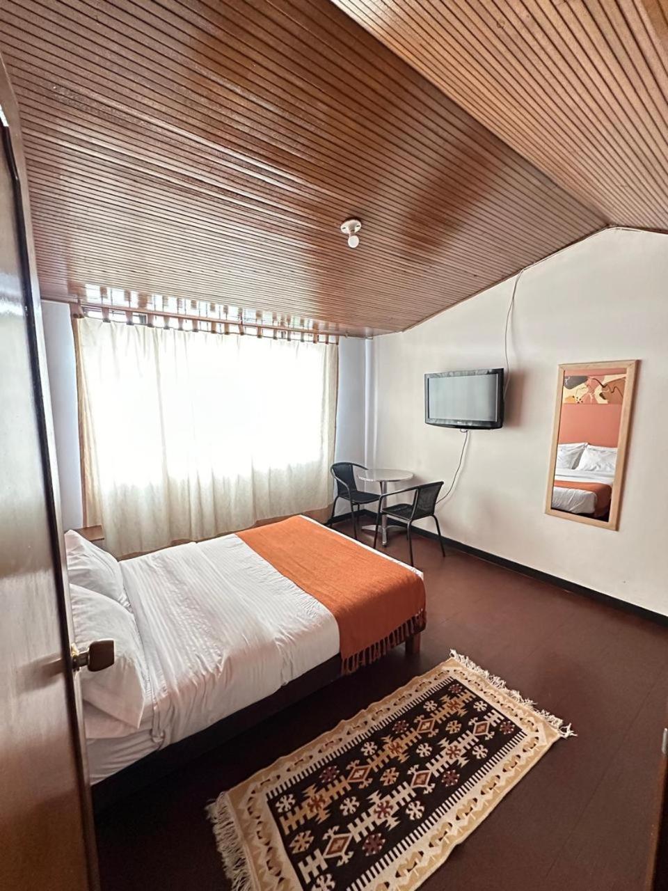 Hotel Way Maker 1 Bogotá Esterno foto