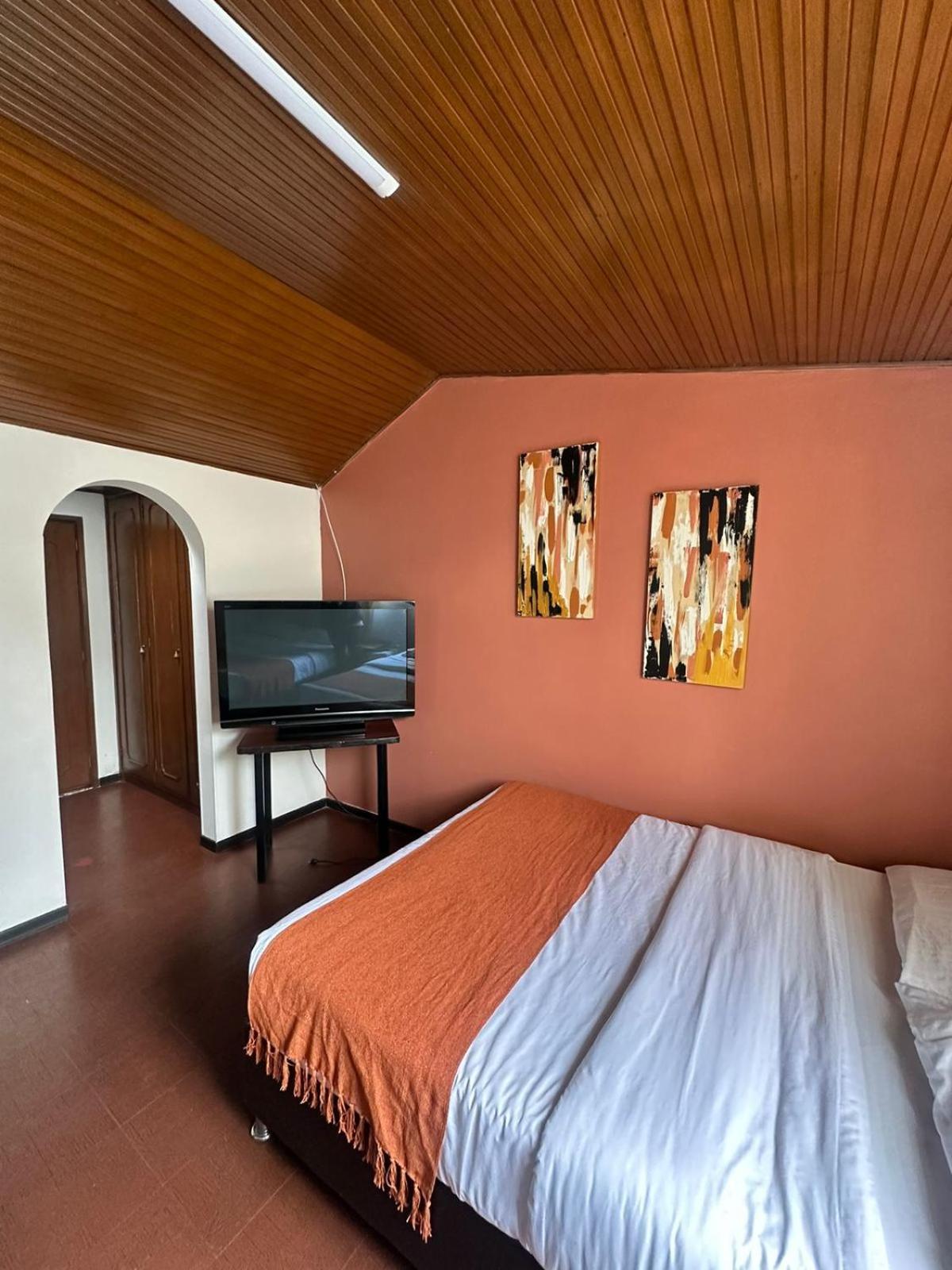 Hotel Way Maker 1 Bogotá Esterno foto