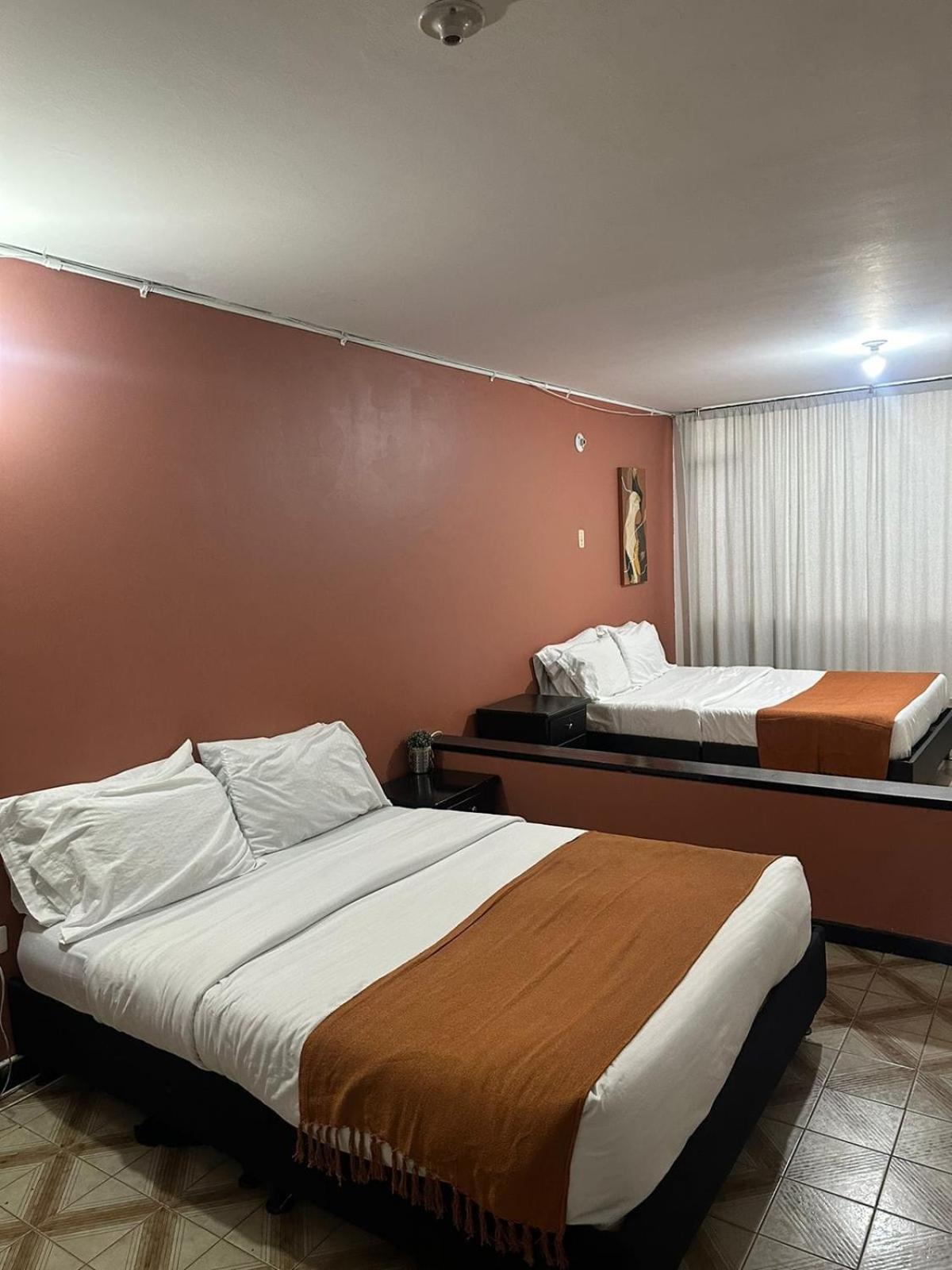 Hotel Way Maker 1 Bogotá Esterno foto