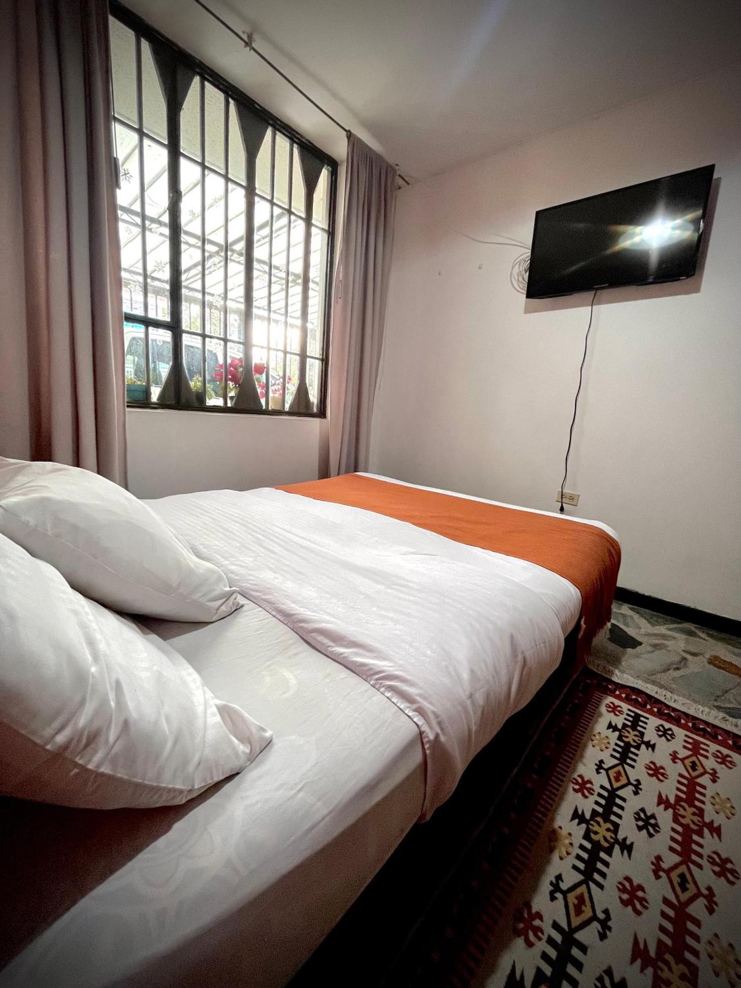 Hotel Way Maker 1 Bogotá Esterno foto