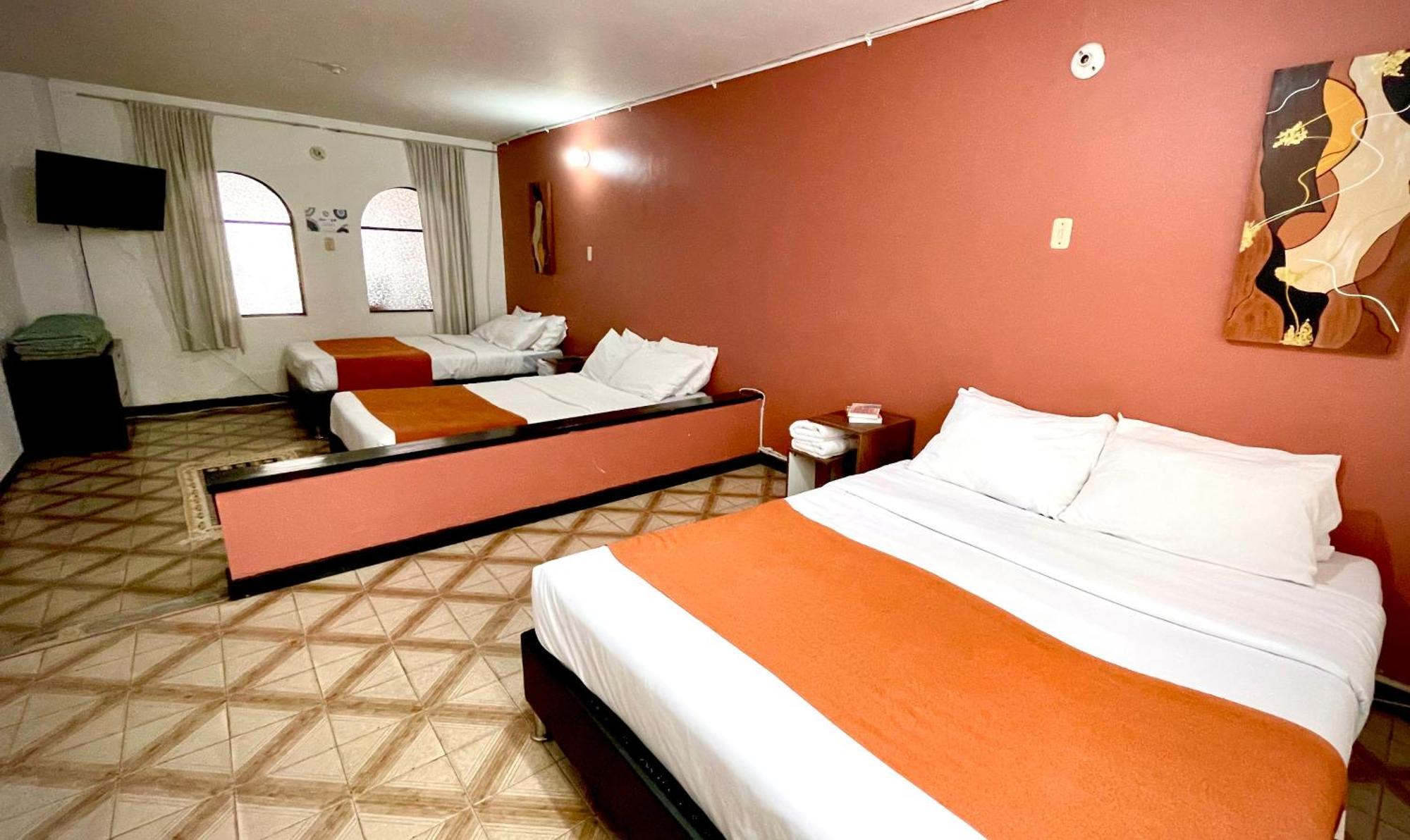 Hotel Way Maker 1 Bogotá Esterno foto